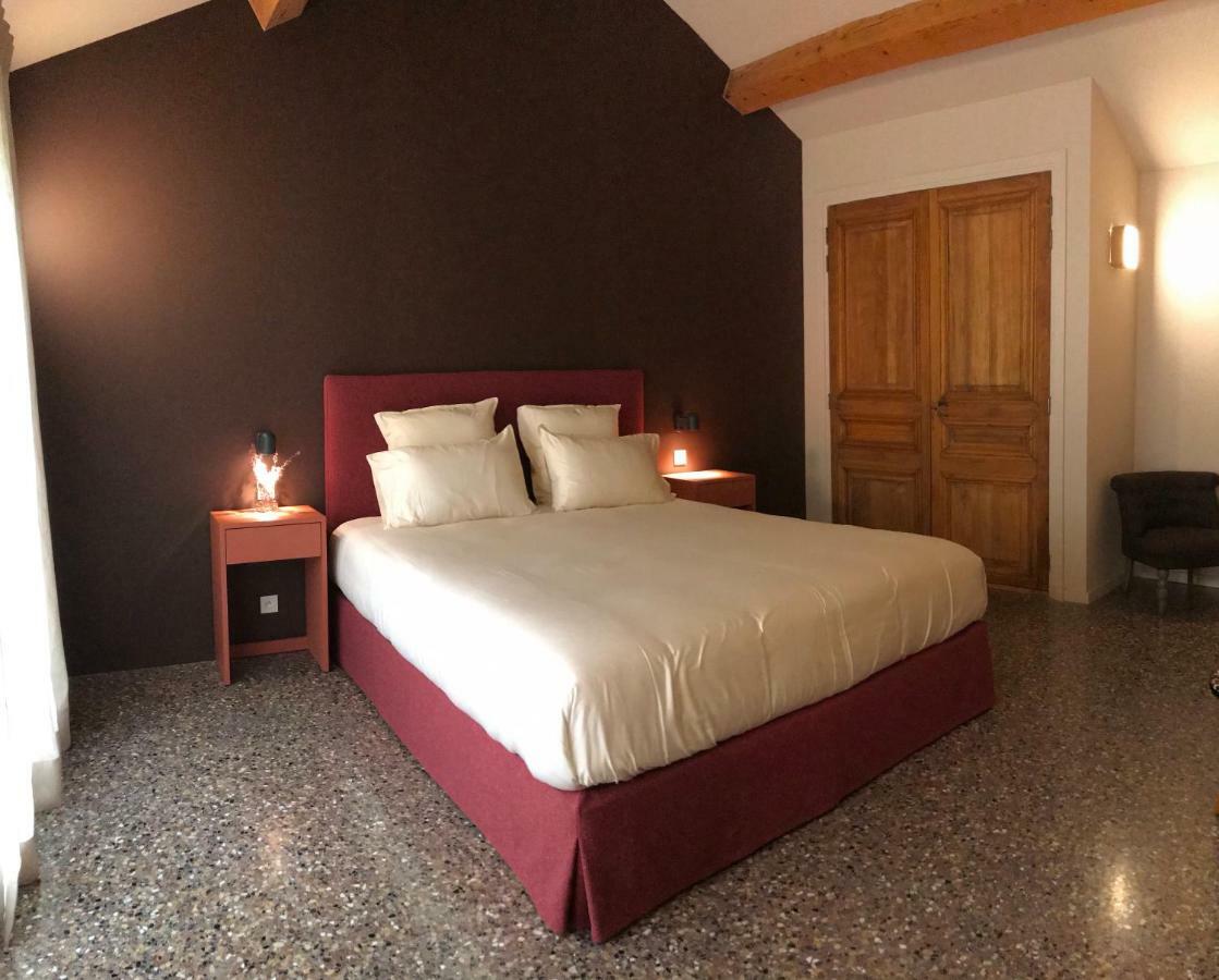 Le Cafe & La Forge Du Petit Badon Villa Salin-de-Giraud Kültér fotó
